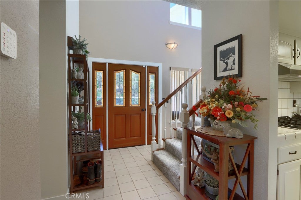 38393 Crestview Lane