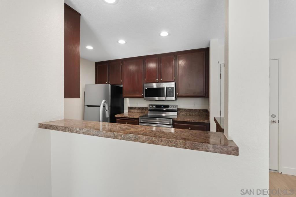 7190 Shoreline Dr. Unit 6108