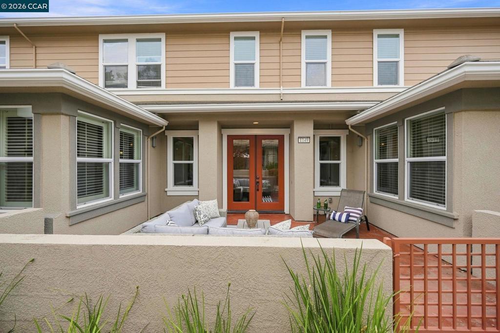 1149 Azuar Ave