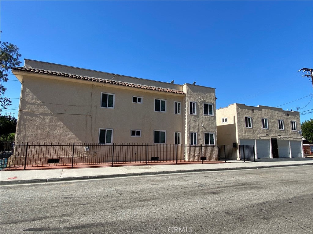 5101 Lindsey Avenue
