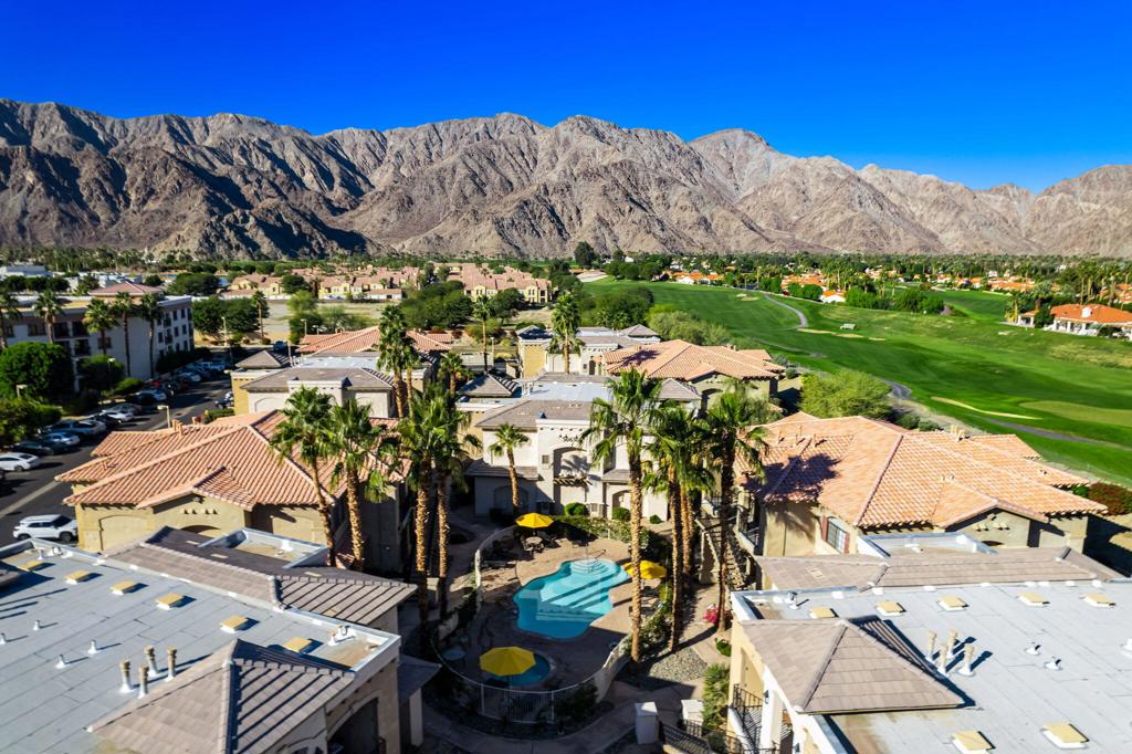 Casitas Las Rosas - Residential