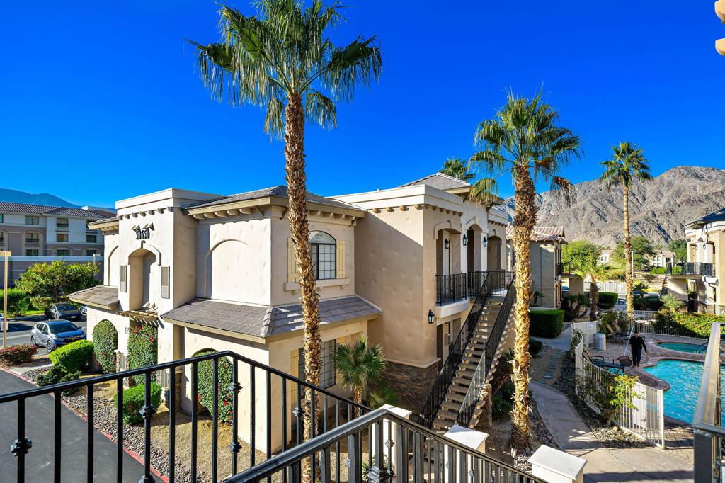 Casitas Las Rosas - Residential