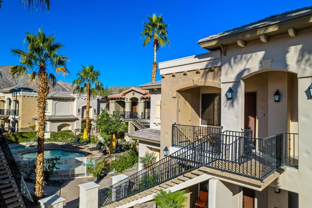 Casitas Las Rosas - Residential