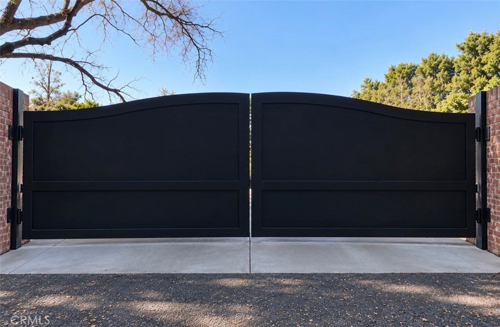 17528 Jayden Lane