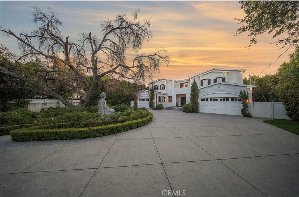 17528 Jayden Lane