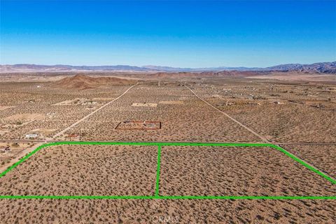 Photo of 2110 Border Avenue, Joshua Tree, CA 92252 (MLS # JT25243037)