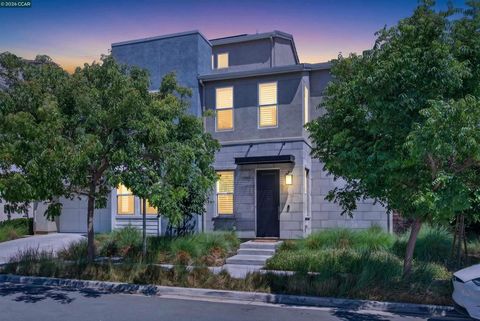 Photo of 5821 Nugget Way WAY, Dublin, CA 94568 (MLS # 41135719)