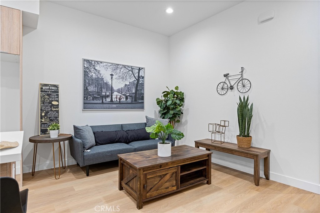 OTHR - Residential Lease