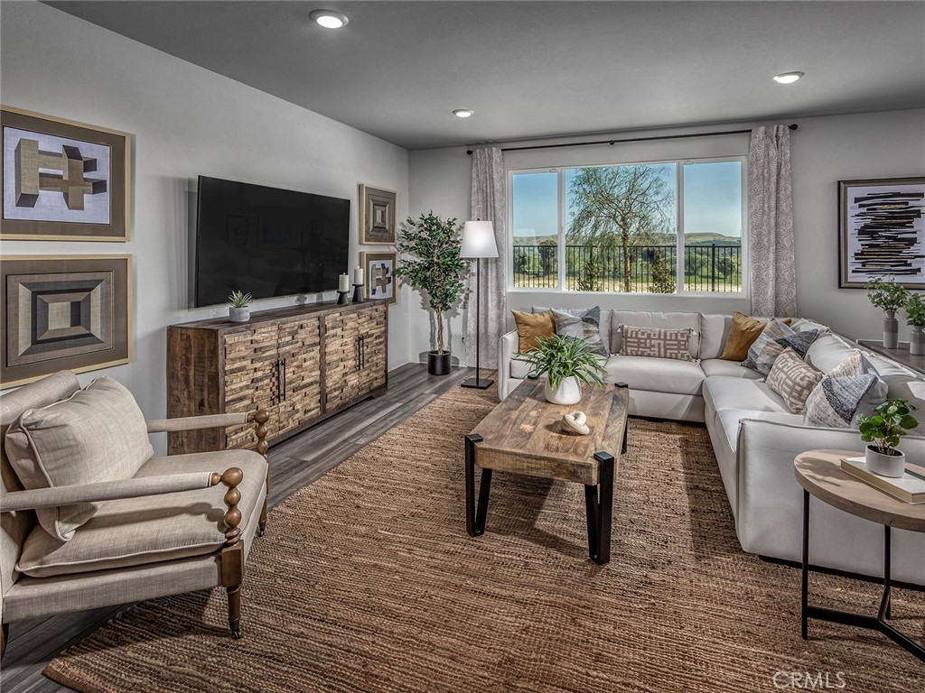 35221 Lopez Lane