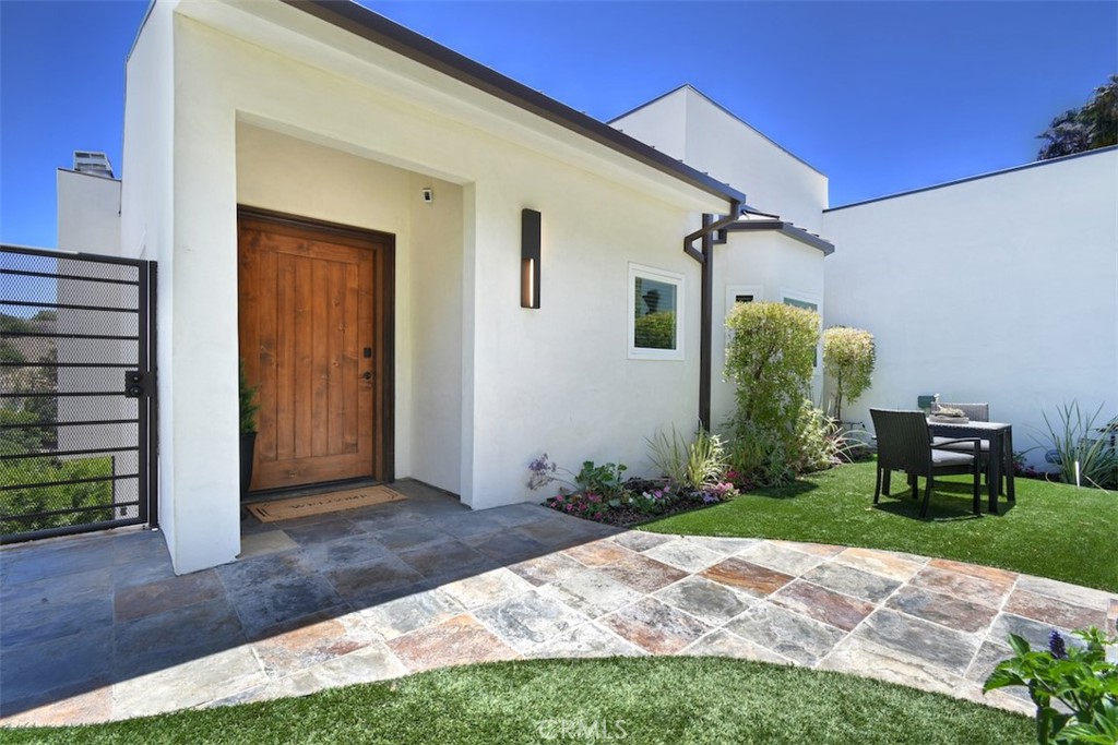 15059 Rayneta Drive