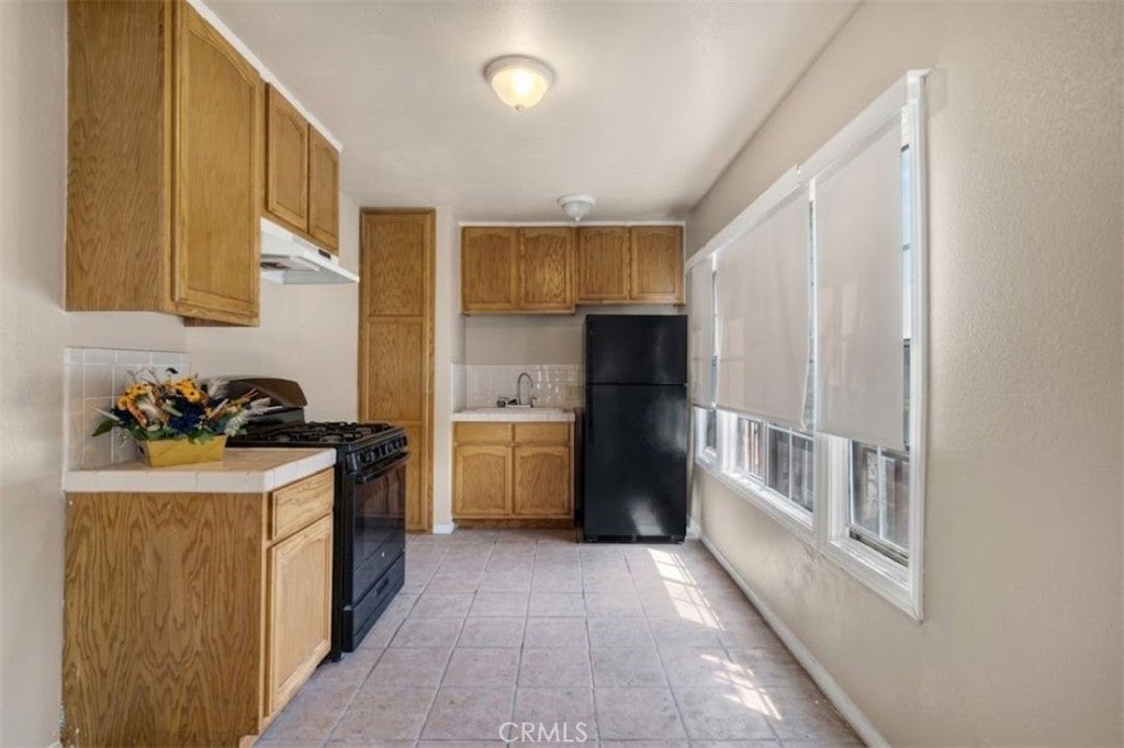 7319 S Normandie