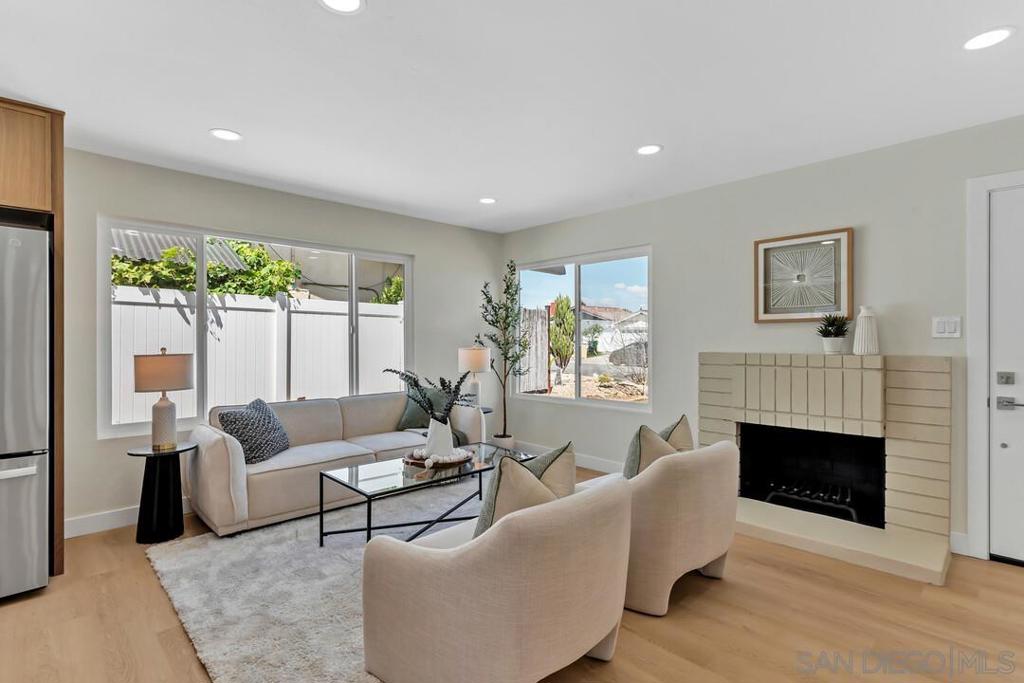 11374 Spica Dr