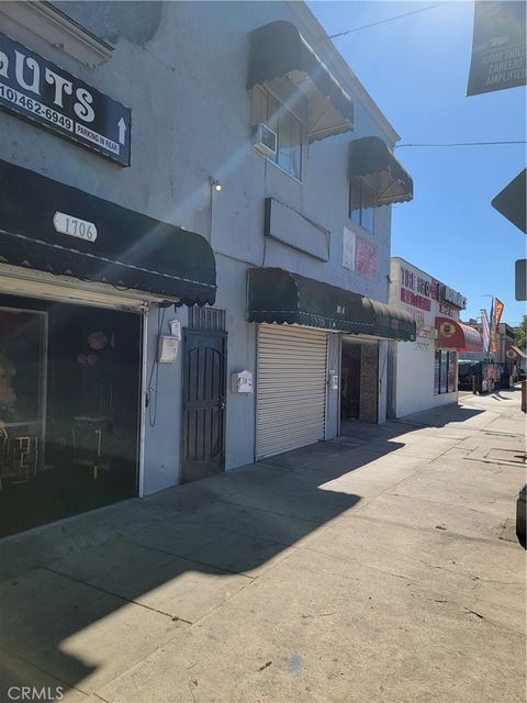 Photo of 1702 N Long Beach Blvd, Compton, CA 90221 (MLS # PW26037124)