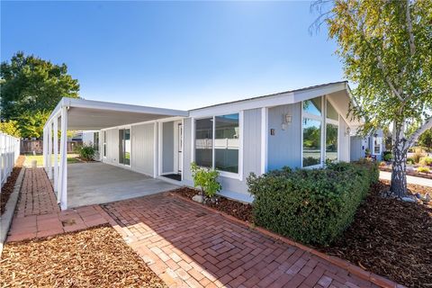 Tiny photo for 4 Dove Court, Paso Robles, CA 93446 (MLS # NS26079666)