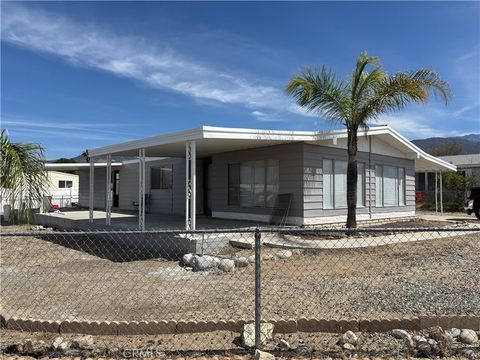 Photo of 44732 Cornish Ave, Hemet, CA 92544 (MLS # SW26072621)