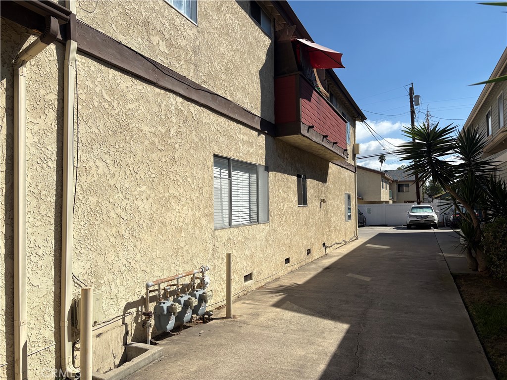 Eastside (ES) - Residential Income