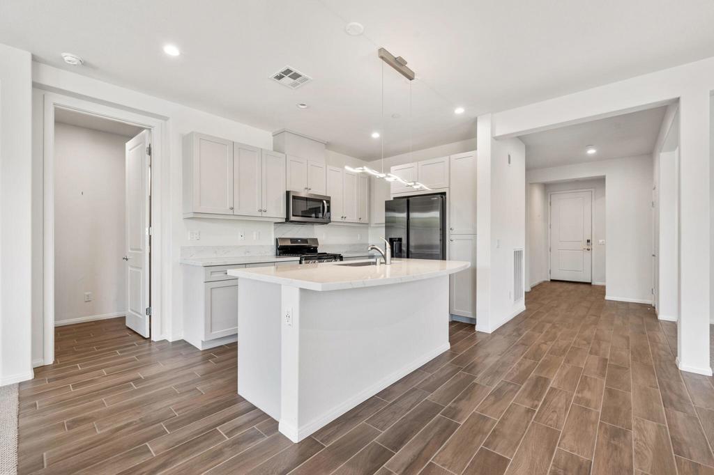 51555 Ponderosa Drive