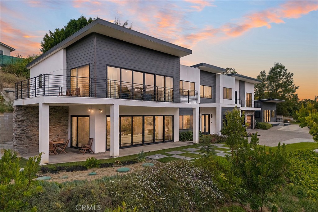1911 Tumin Road