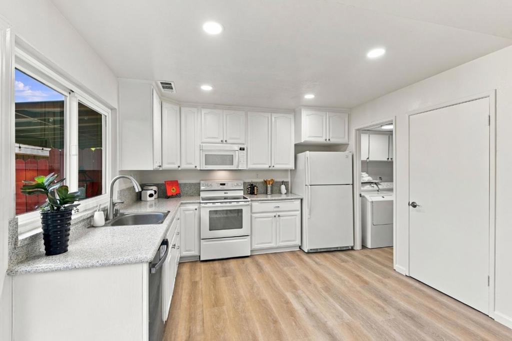4620 Noyo River Court