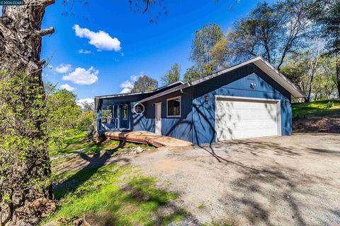Photo of 125 125 Sam Lynn Way Way, Oroville, CA 95966 (MLS # 41126239)