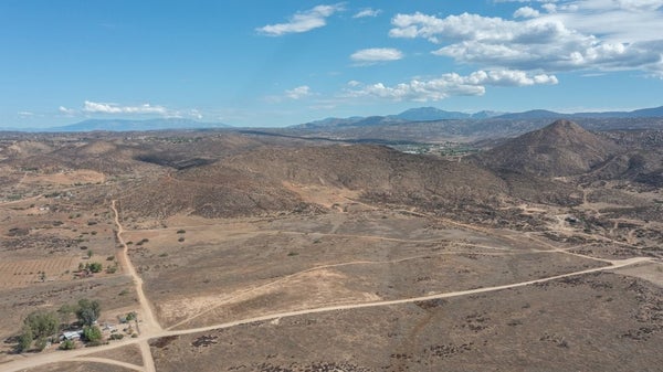 41850 ARCOLA DR, HEMET, CA 92544 - Image bf79dc56e7f846fbb2df8a59f2689674/2062664