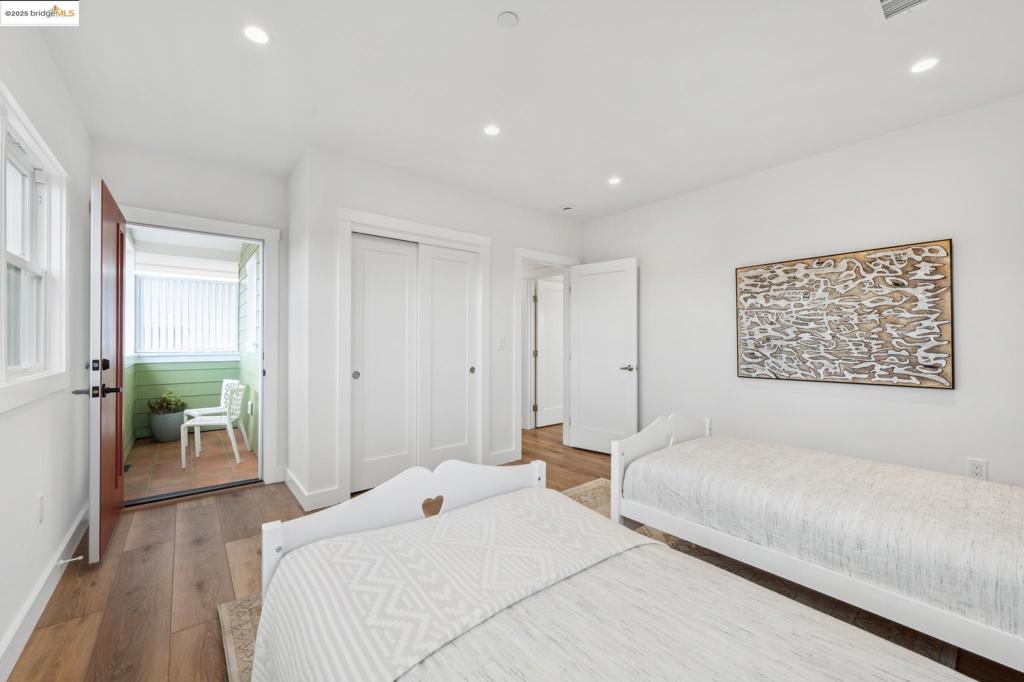 BERKELEY BORDER - Residential Income