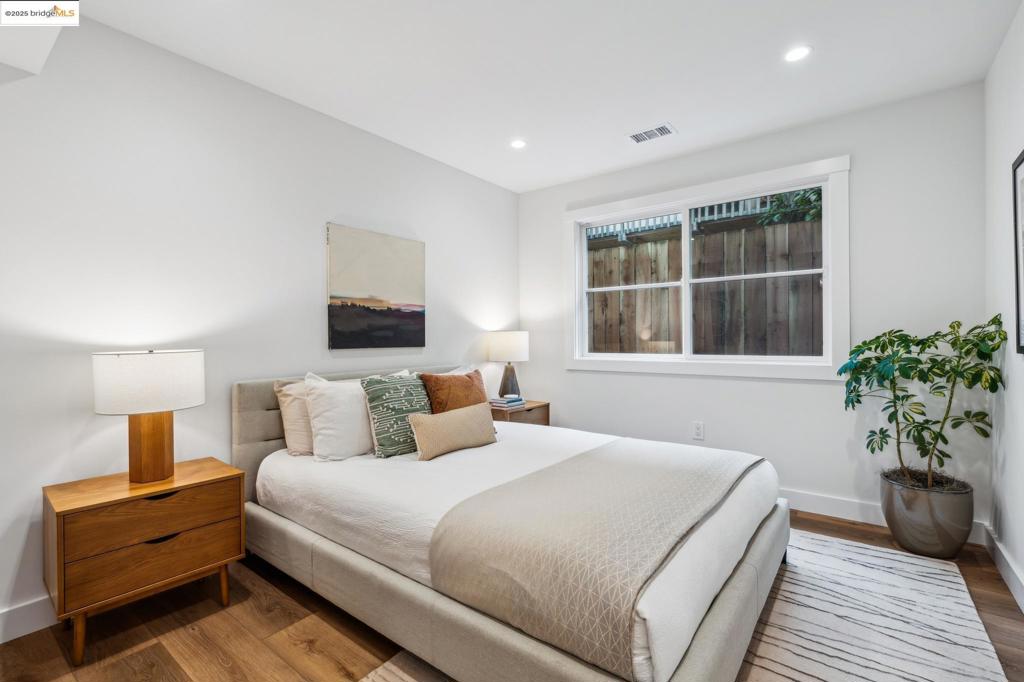 BERKELEY BORDER - Residential Income