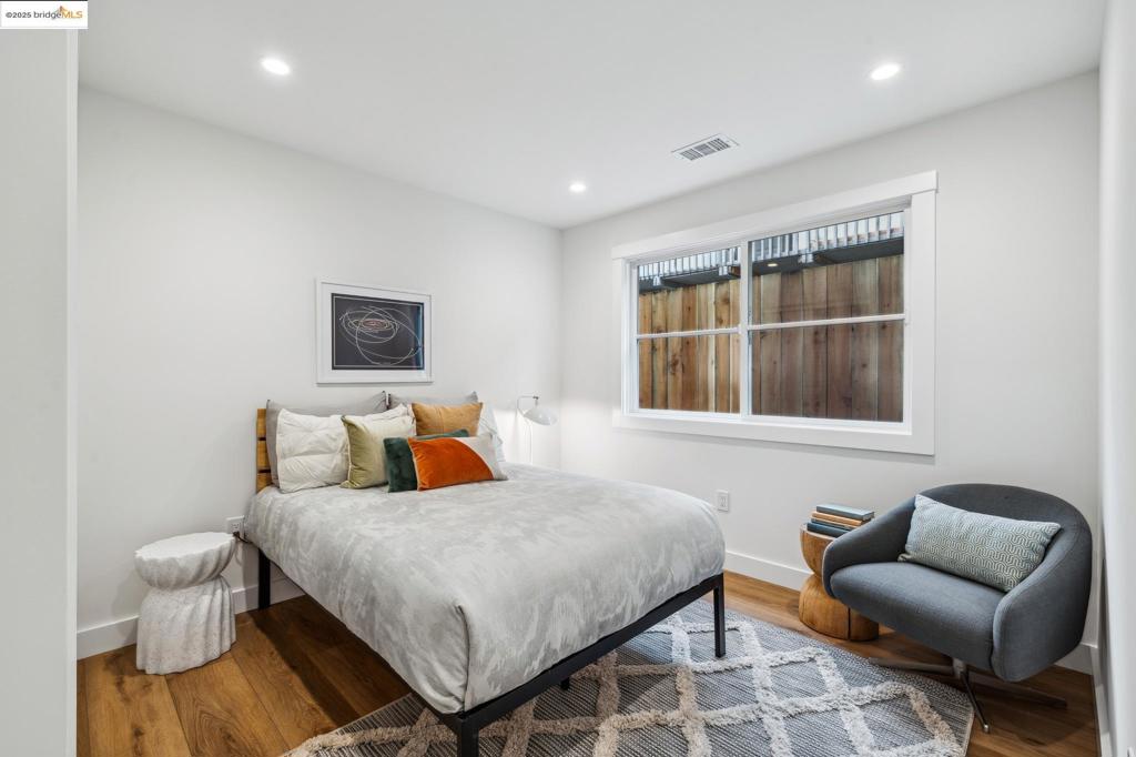 BERKELEY BORDER - Residential Income