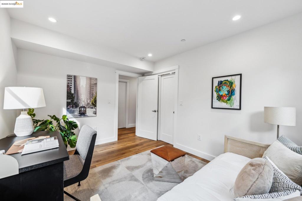 BERKELEY BORDER - Residential Income