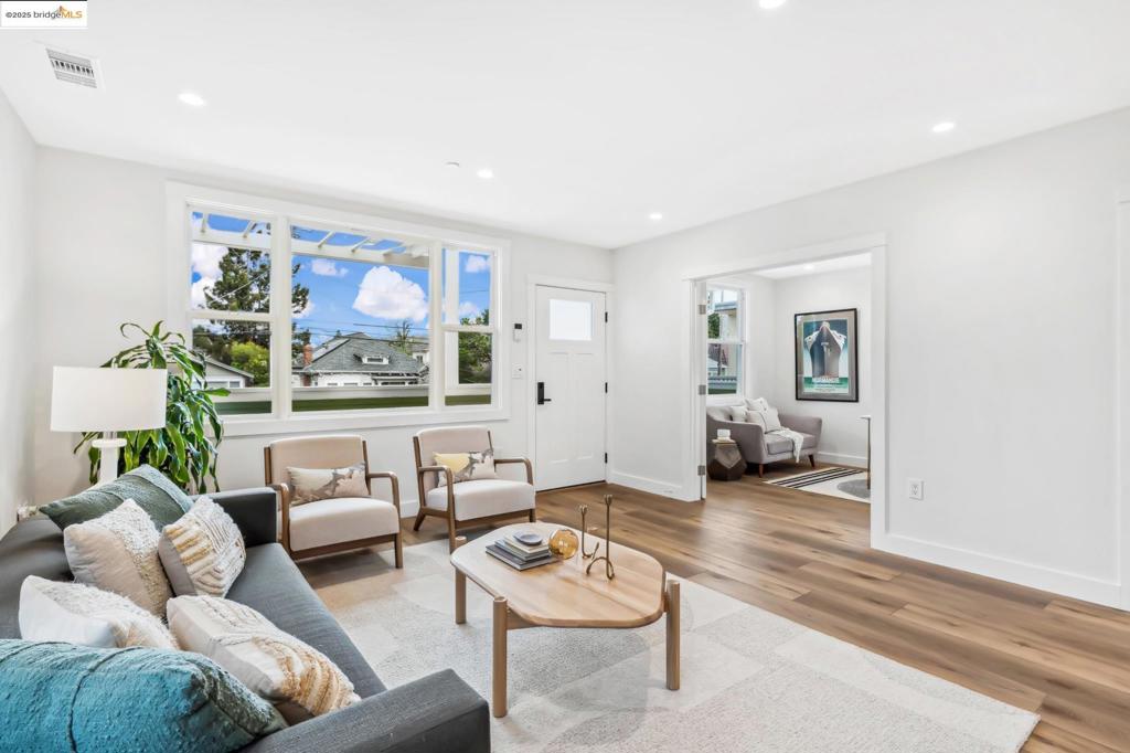 BERKELEY BORDER - Residential Income