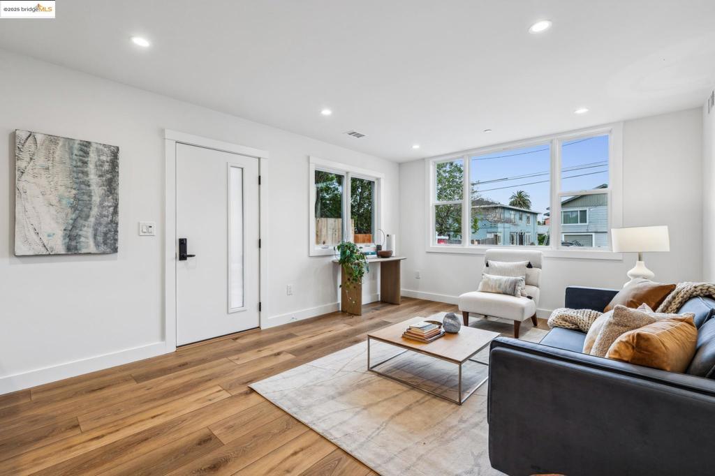 BERKELEY BORDER - Residential Income