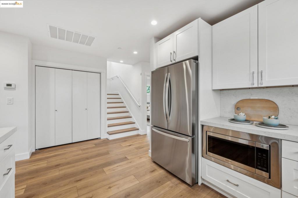 BERKELEY BORDER - Residential Income