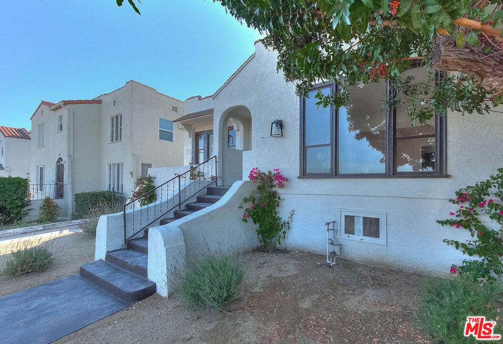 1361 Keniston Avenue
