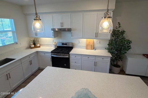 Tiny photo for 519 Coconut Lane, Fillmore, CA 93015 (MLS # 226004377)