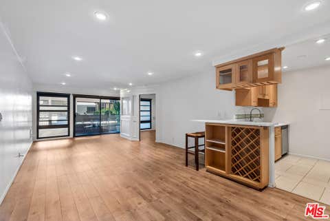 Photo of 7742 Redlands St #D2044, Playa Del Rey, CA 90293 (MLS # 26866895)