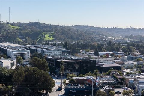 Photo of 3734 S Canfield Ave, Los Angeles, CA 90034 (MLS # SB26087735)