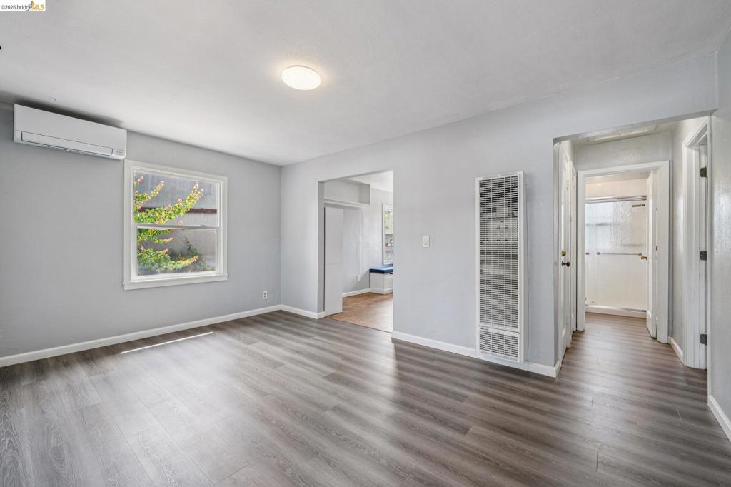 18 W Bissell Ave 204