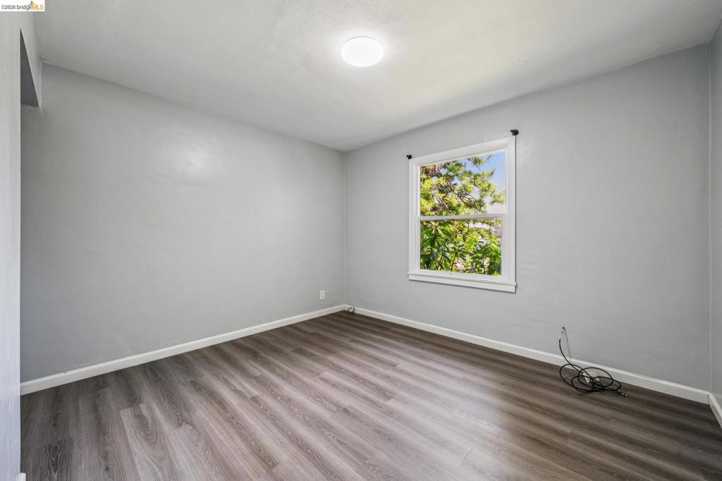 18 W Bissell Ave 204