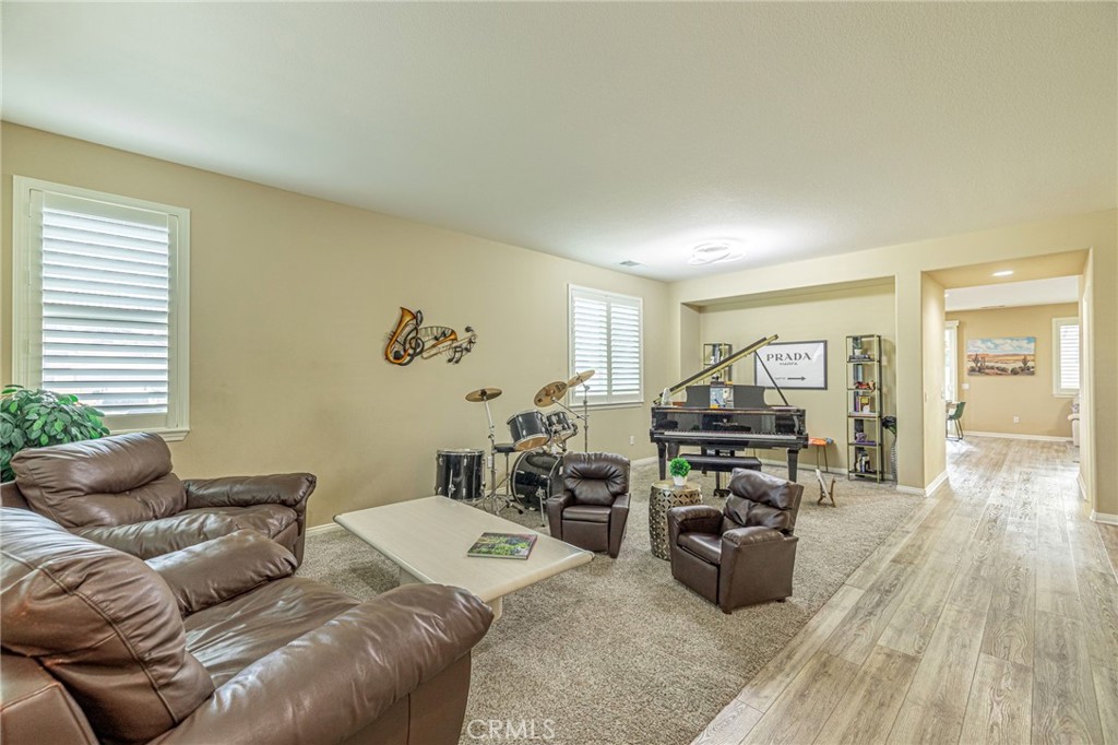 42305 Columbia Ct