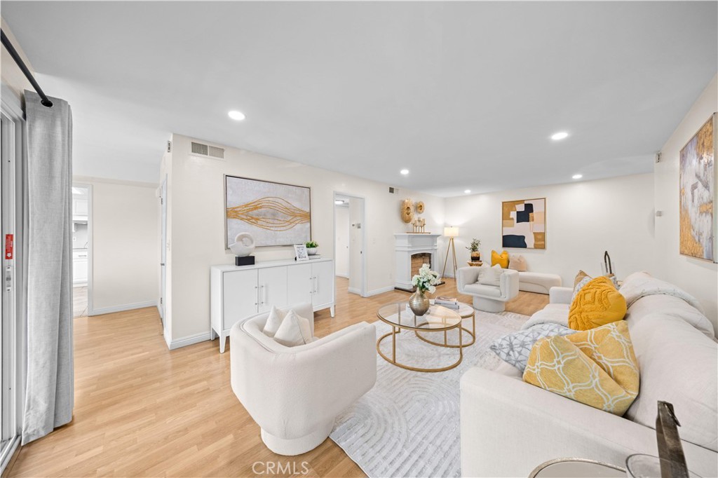 1720 Mission Street 18