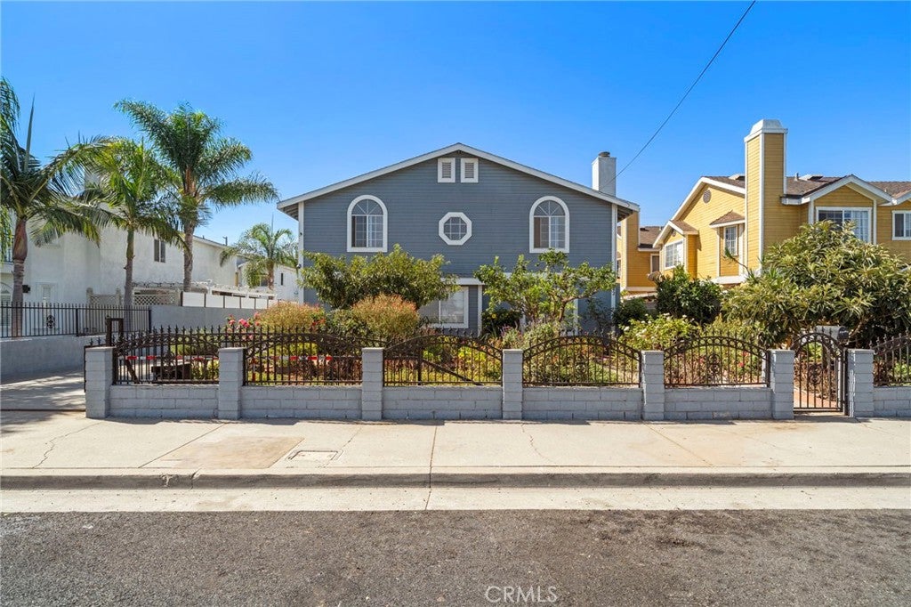 540 E 219th ST, Carson CA 90745