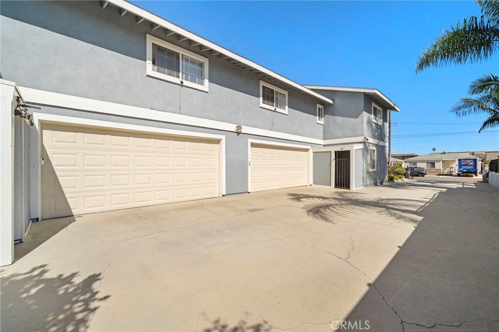 540 E 219th