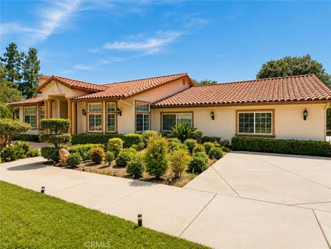 Photo of 225 Barranca RD, Bradbury, CA 91008 (MLS # AR26167042)