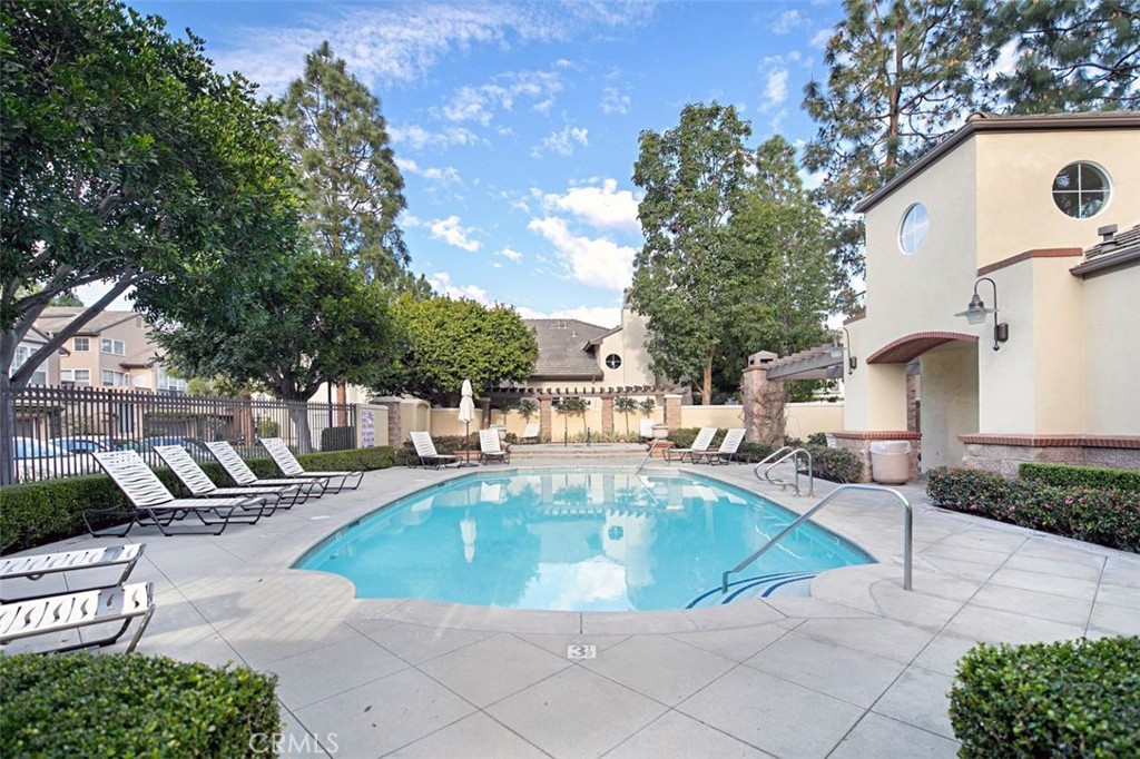 Summit (NRSU) - Residential Lease