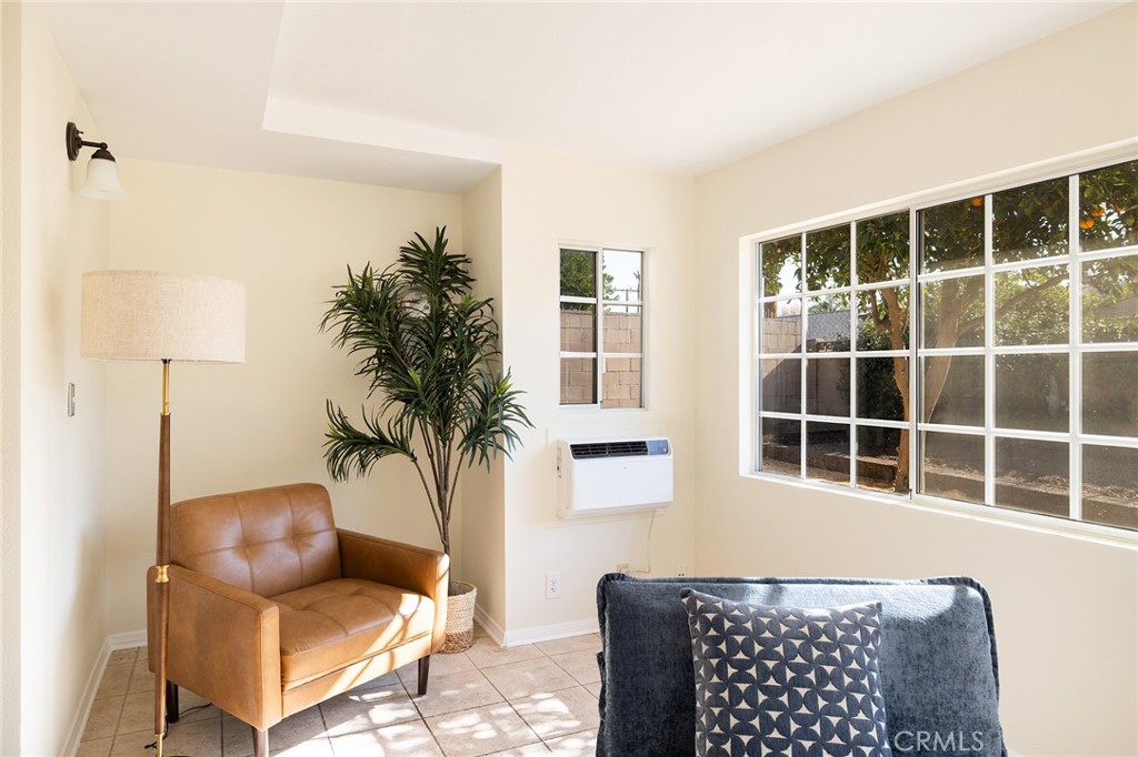 Valley West (Royal/Sycamore) (307) - Residential Lease