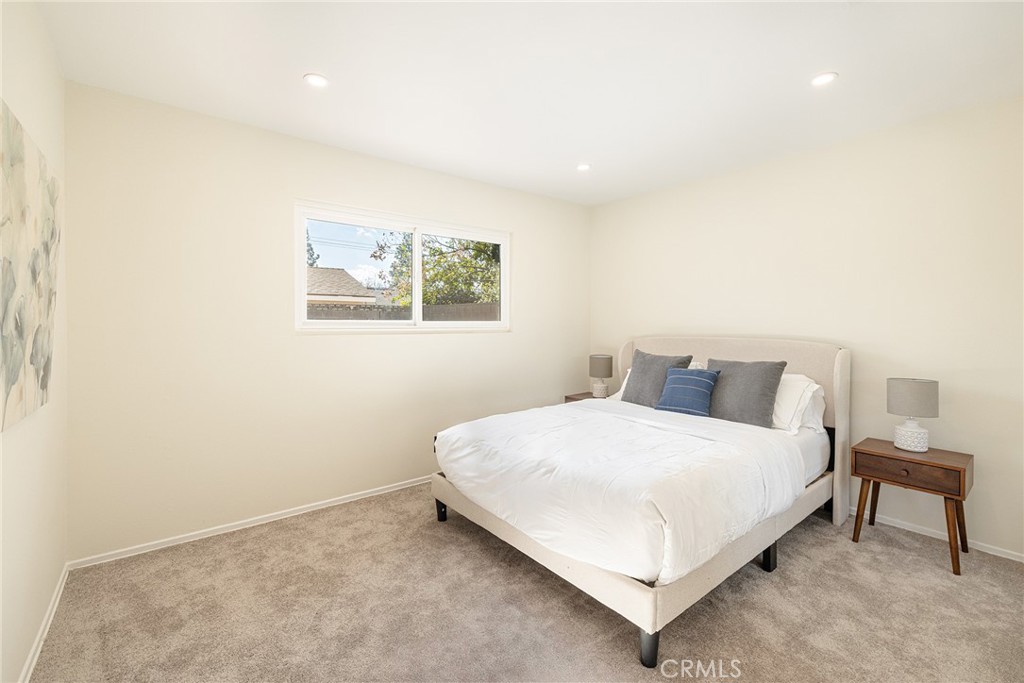 Valley West (Royal/Sycamore) (307) - Residential Lease