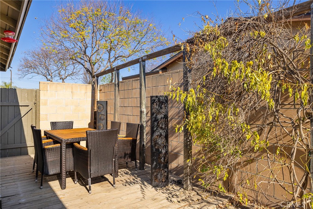 Valley West (Royal/Sycamore) (307) - Residential Lease