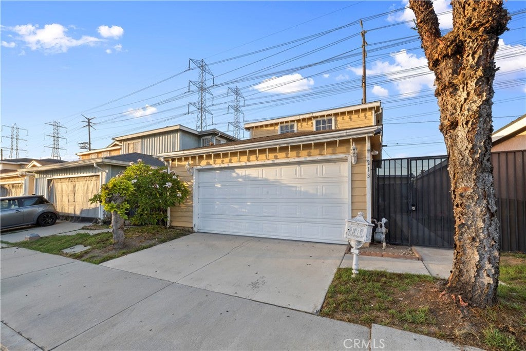 213 Orleans Way