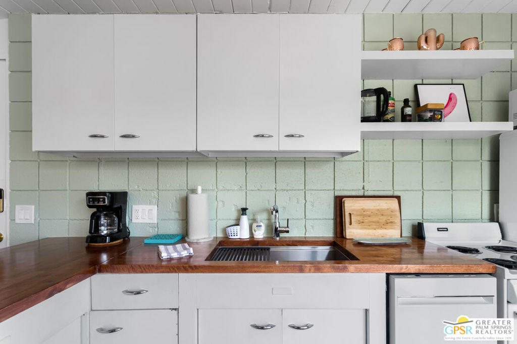 Ocotillo Lodge - Residential