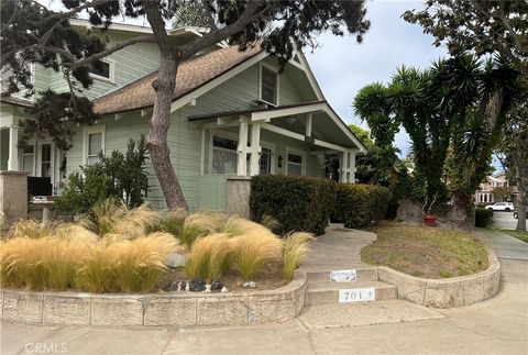 Photo of 701 10th ST, Huntington Beach, CA 92648 (MLS # OC26122007)